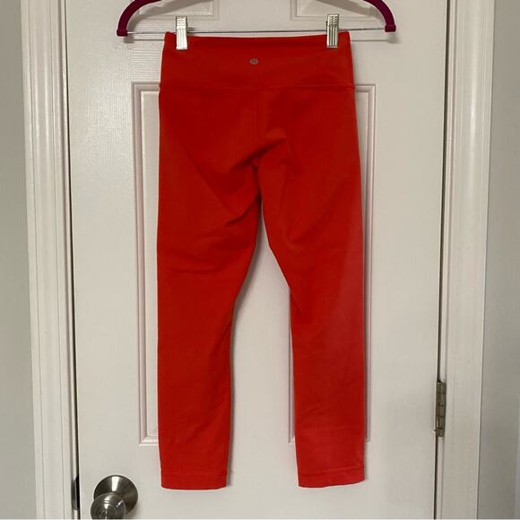 LULULEMON • Red Orange Cropped Athletic Leggings - Picture 6 of 8